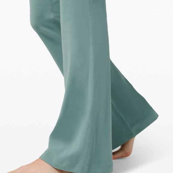 NWT LULULEMON Groove Pant Flare Super High-Rise 4 - Picture 7 of 13